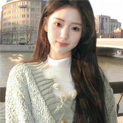 夜色中的她